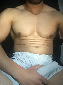 guh2026 live cam on StripChat