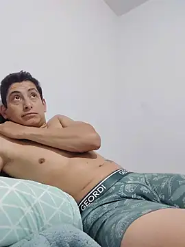 Tiger_cryad live cam on StripChat