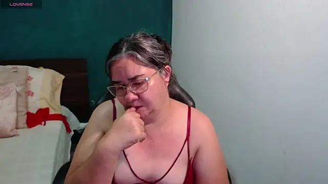 scaelettdubois - Scaelettdubois's free webcam - UK Sex Cams