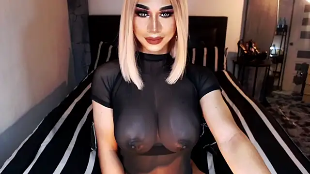 10inDominantAica webcam