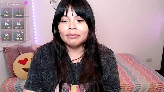 EllieMoonX webcam