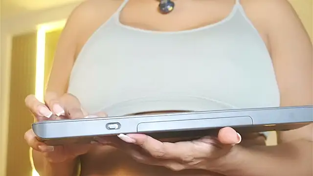 charlottelover21 webcam