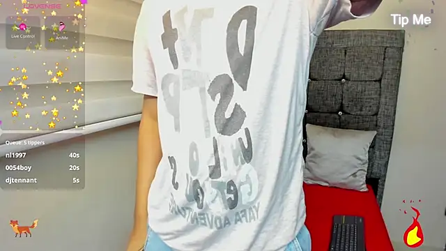 Little_Twink19x webcam