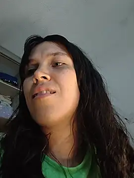 LinaEatCookies webcam