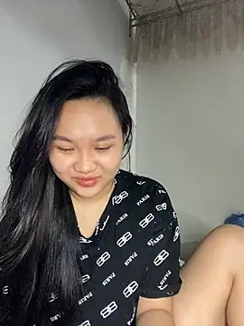 Almira6868 webcam