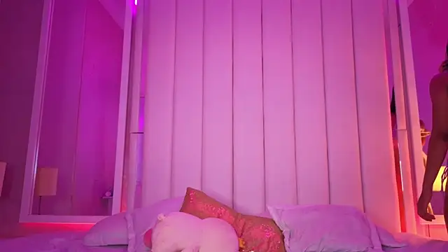 Alyana_Skinny webcam