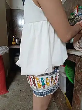 Linda-yiyi webcam