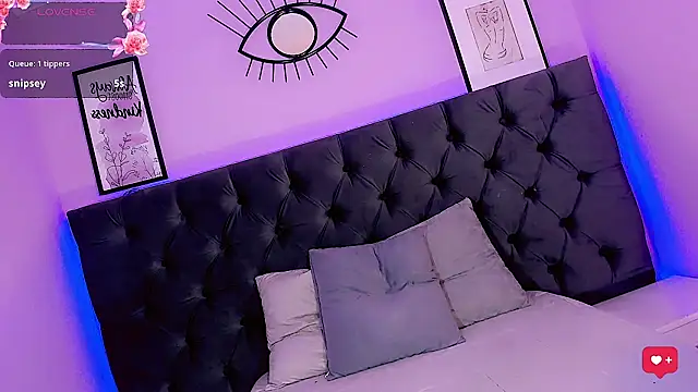 Kornylovee webcam