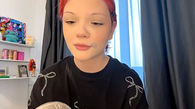 SmilingCutie webcam