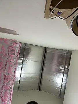 Aria_Maya webcam