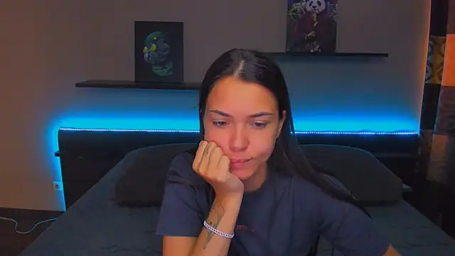 AlexaBarkley webcam