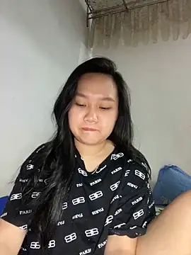 Almira6868 webcam