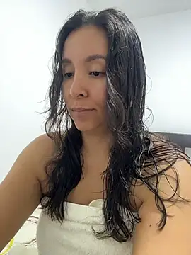 emely_sexx20 webcam