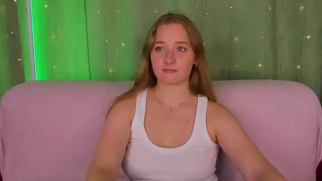 AlinaVice webcam