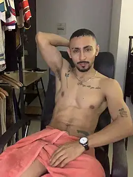 NicolasChest_xxx webcam