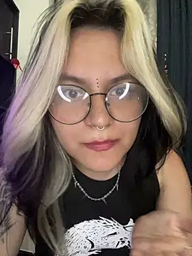 NaylaVelvet webcam