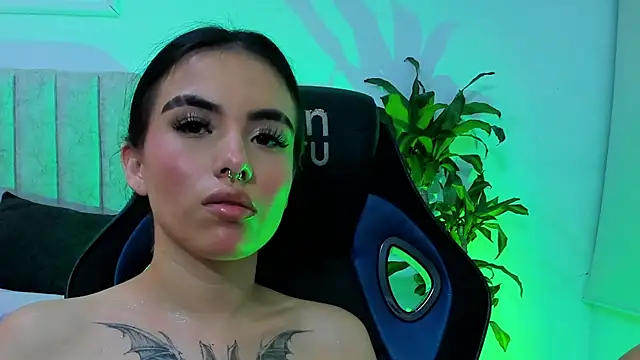 isabella_hv webcam