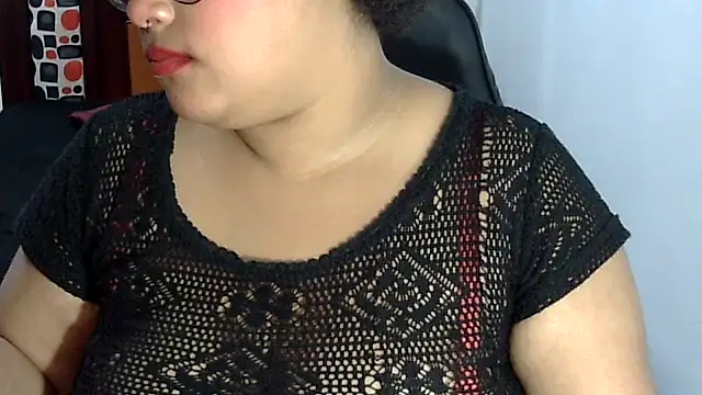 Lolacurly69 webcam