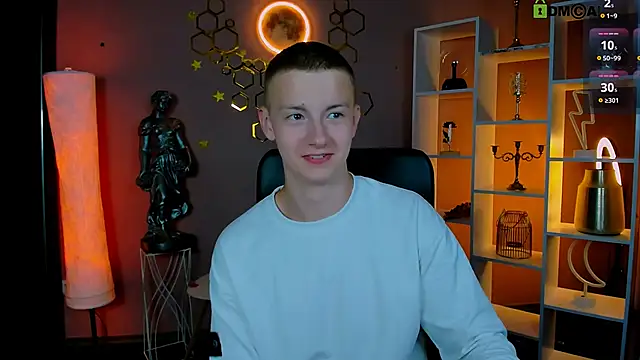 noah_nero webcam