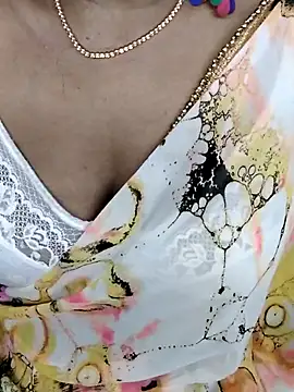 Hotty_Kavita live cam on StripChat
