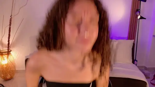 ChloeMoreti webcam