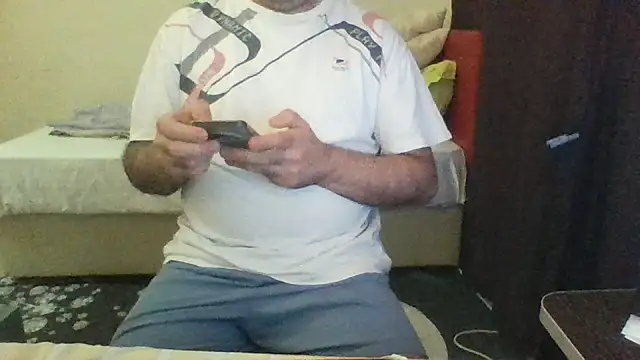 st206boy live cam on StripChat