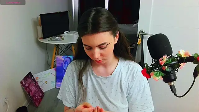 peachyness live cam on StripChat