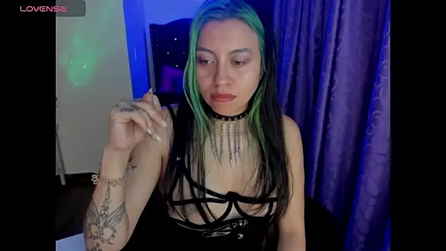 Midory_6 live cam on StripChat