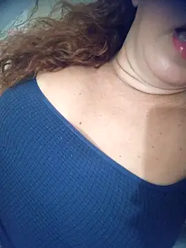 SOLTEIRASIGILO live cam on StripChat