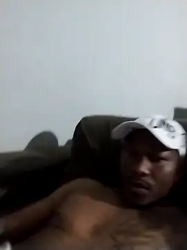 j0a0m (Ask my age) - #big-ass #big-cocks #bisexuals #brazilian #cam2cam #daddies #ebony #hairy #hd #humiliation #luxurious-privates #medium #mobile #portuguese-speaking #shaven #shower #small-audience #trimmed #uncut #yoga