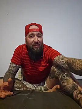 Beardedtattood webcam