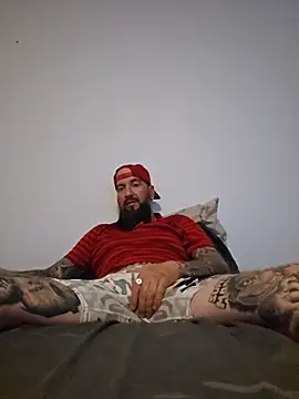 Beardedtattood webcam