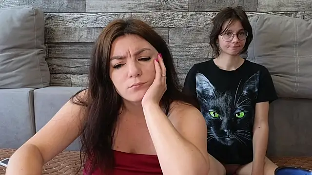Vika_loves_you webcam