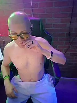 chronic_vibez webcam