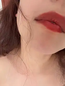 Jingjingxiang-52... Live Webcam on Stripchat