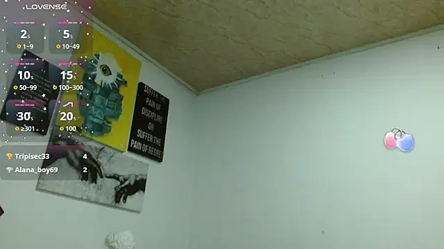 ZoeBakers_ webcam