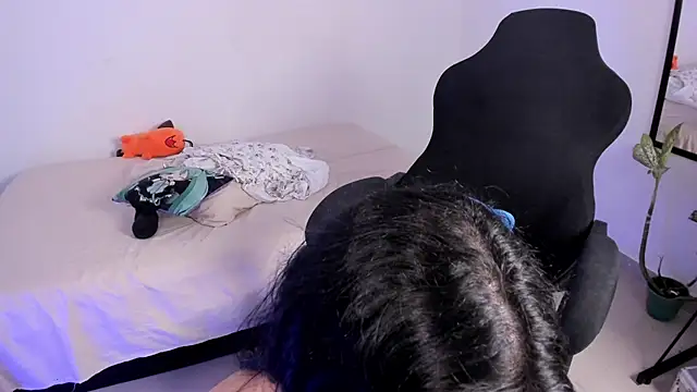 lizzy-c-e-e webcam