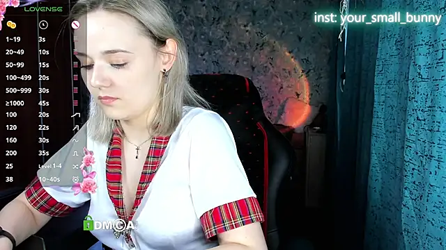 Your_small_bunny webcam