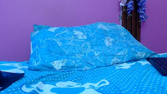 skinnybarbie022 webcam