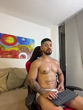 Ezzio_Scolaro webcam