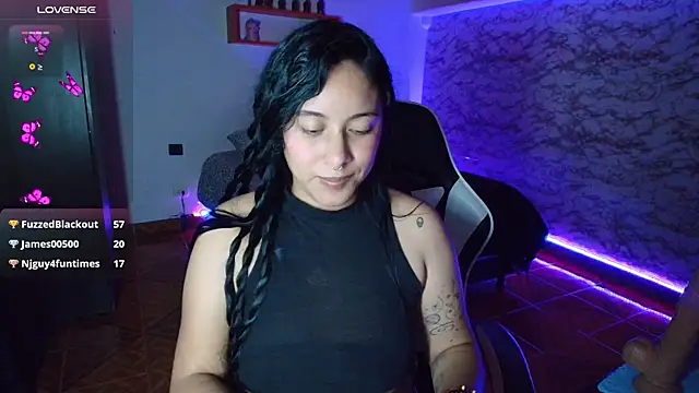 Camila_IRoose webcam