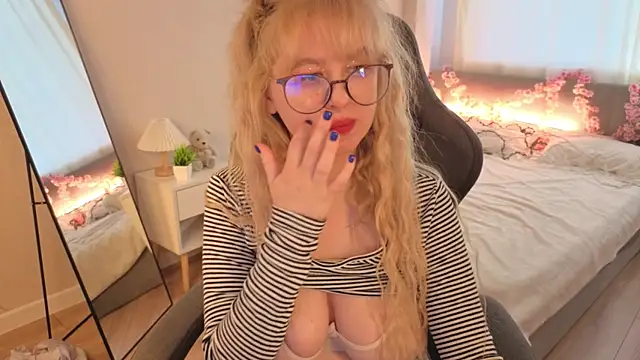 Helen_Carson webcam