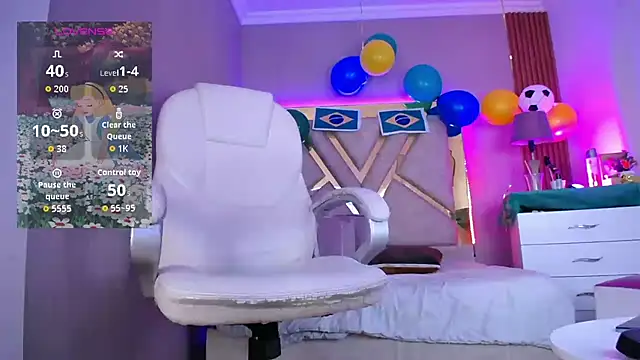 Tiffany_Valentiine webcam