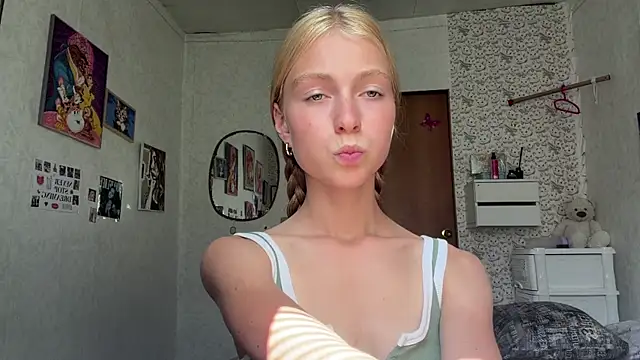 AliceGilbert_ webcam