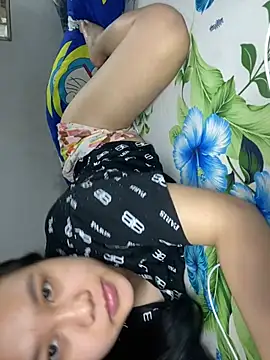 Almira6868 webcam