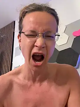 AnnikaRose webcam