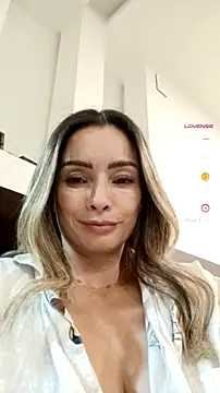 loly_horny's live room