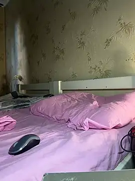 Naughtbaby_2025 webcam
