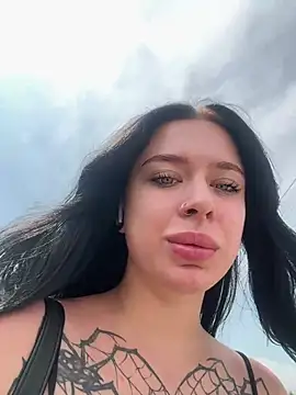 AlishaOfThorns webcam