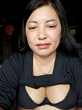 sary-hot2x webcam